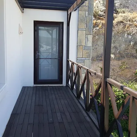 Bodrum Ozel Havuzlu Mustakil Tripleks Gündoğan