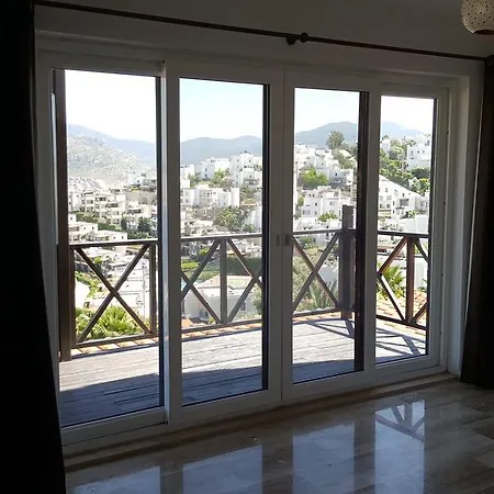 Bodrum Ozel Havuzlu Mustakil Tripleks Villa