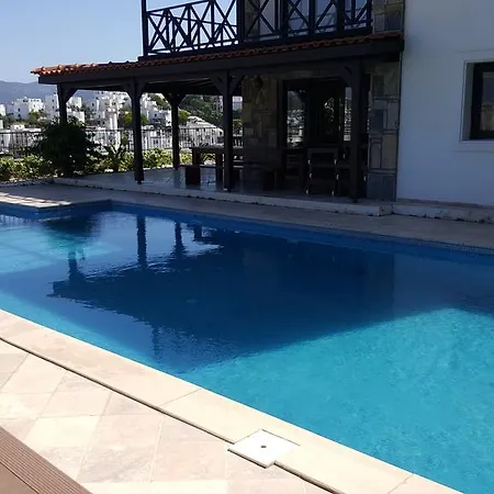 Bodrum Ozel Havuzlu Mustakil Tripleks Βίλα *