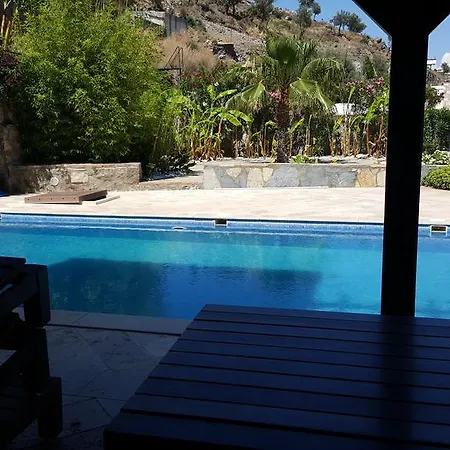 Villa Bodrum Ozel Havuzlu Mustakil Tripleks Gundogan (Bodrum)